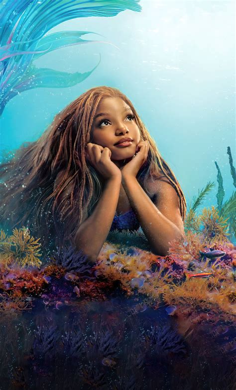 little mermaid halle bailey.